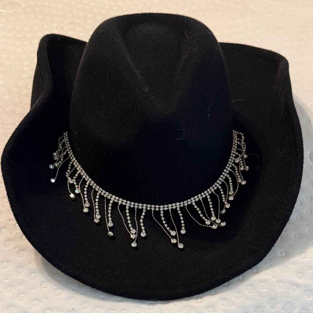 Steve Madden Elegant Black Cowboy Hat with Silver Accents